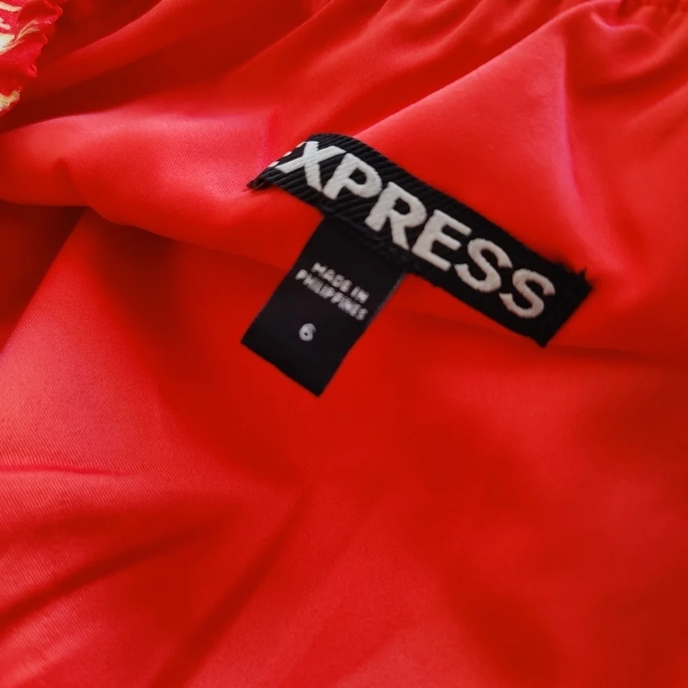 Red Floral Strapless Dress by Express / Size 6 - Picture 9 of 9